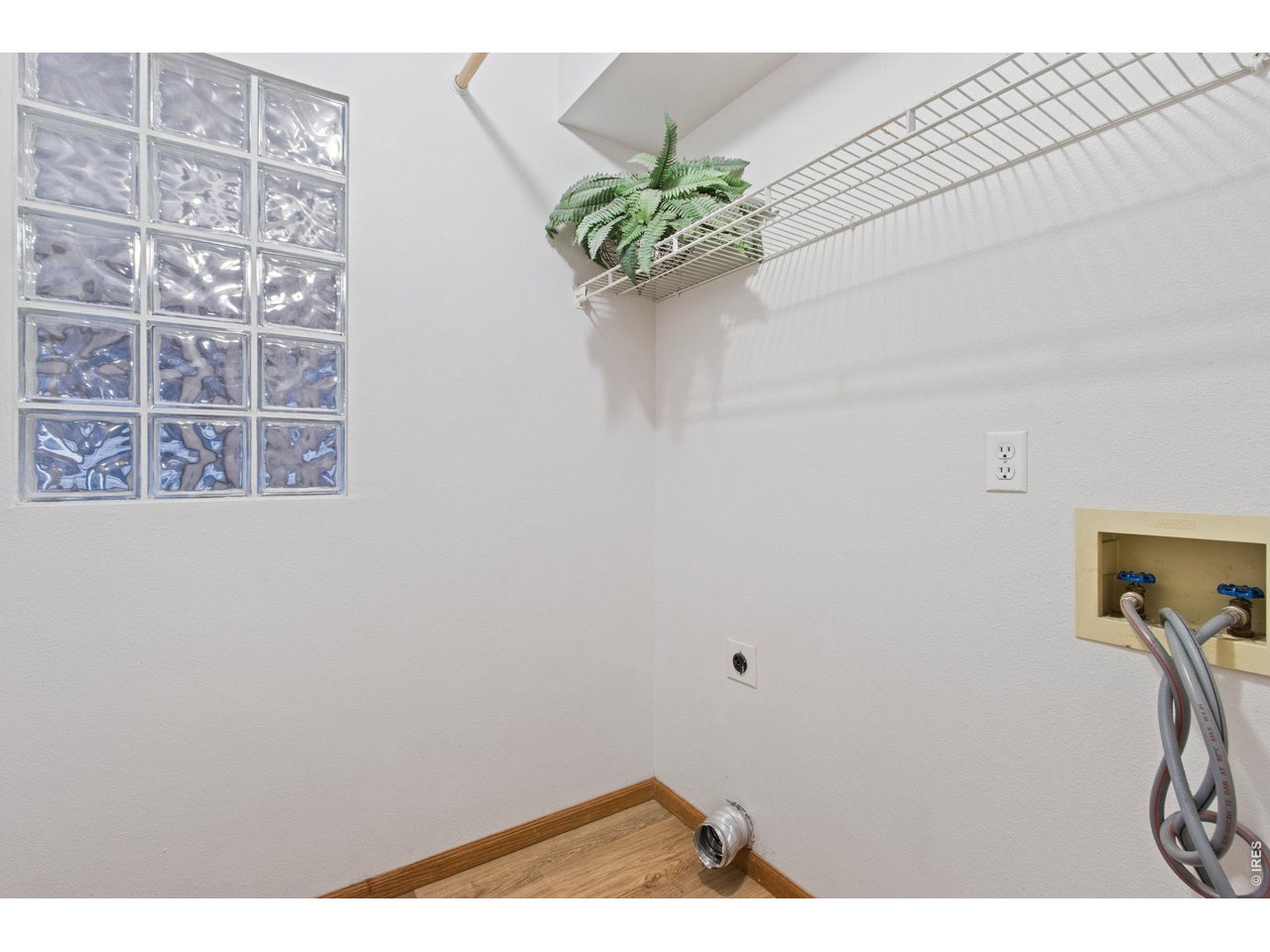1476 Jamie Ct