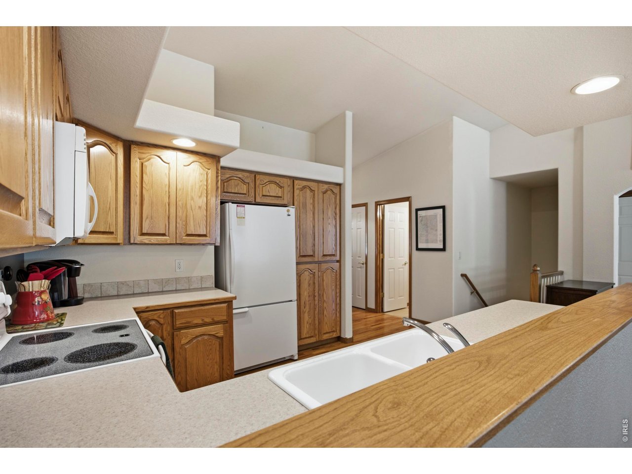 2614 Forsythia Dr