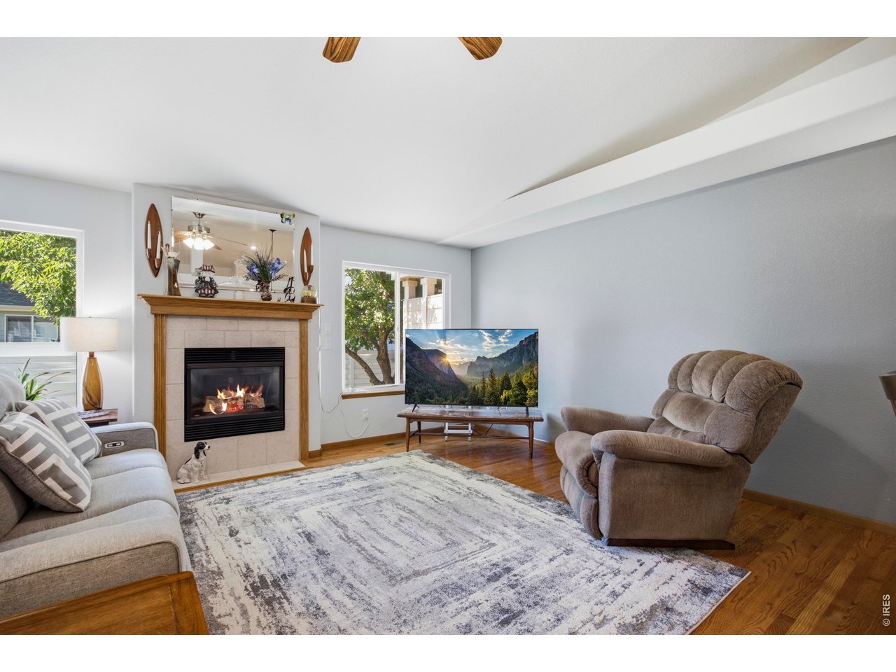 2614 Forsythia Dr