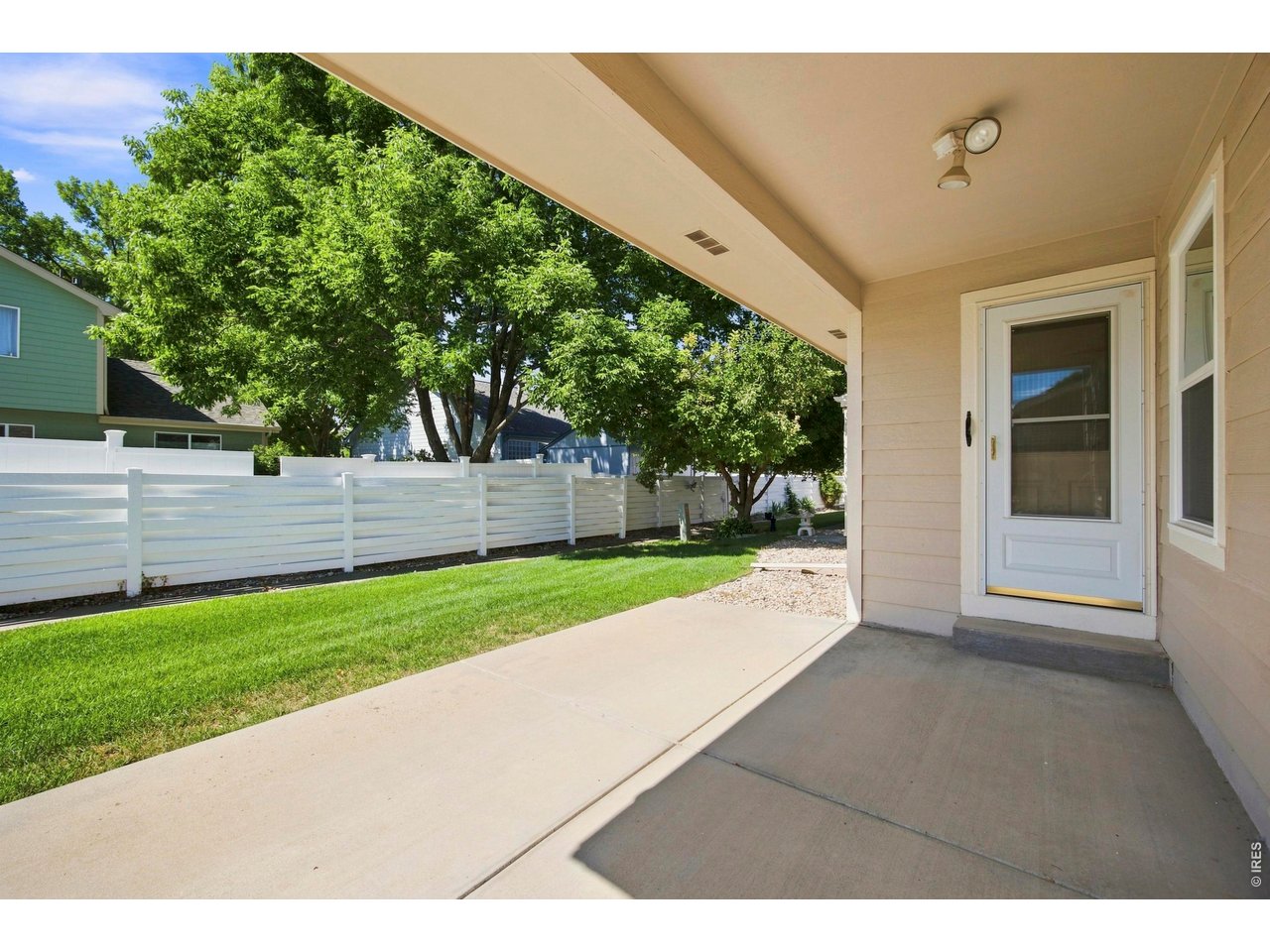 2614 Forsythia Dr