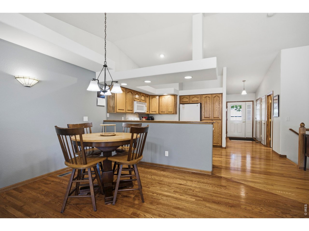 2614 Forsythia Dr