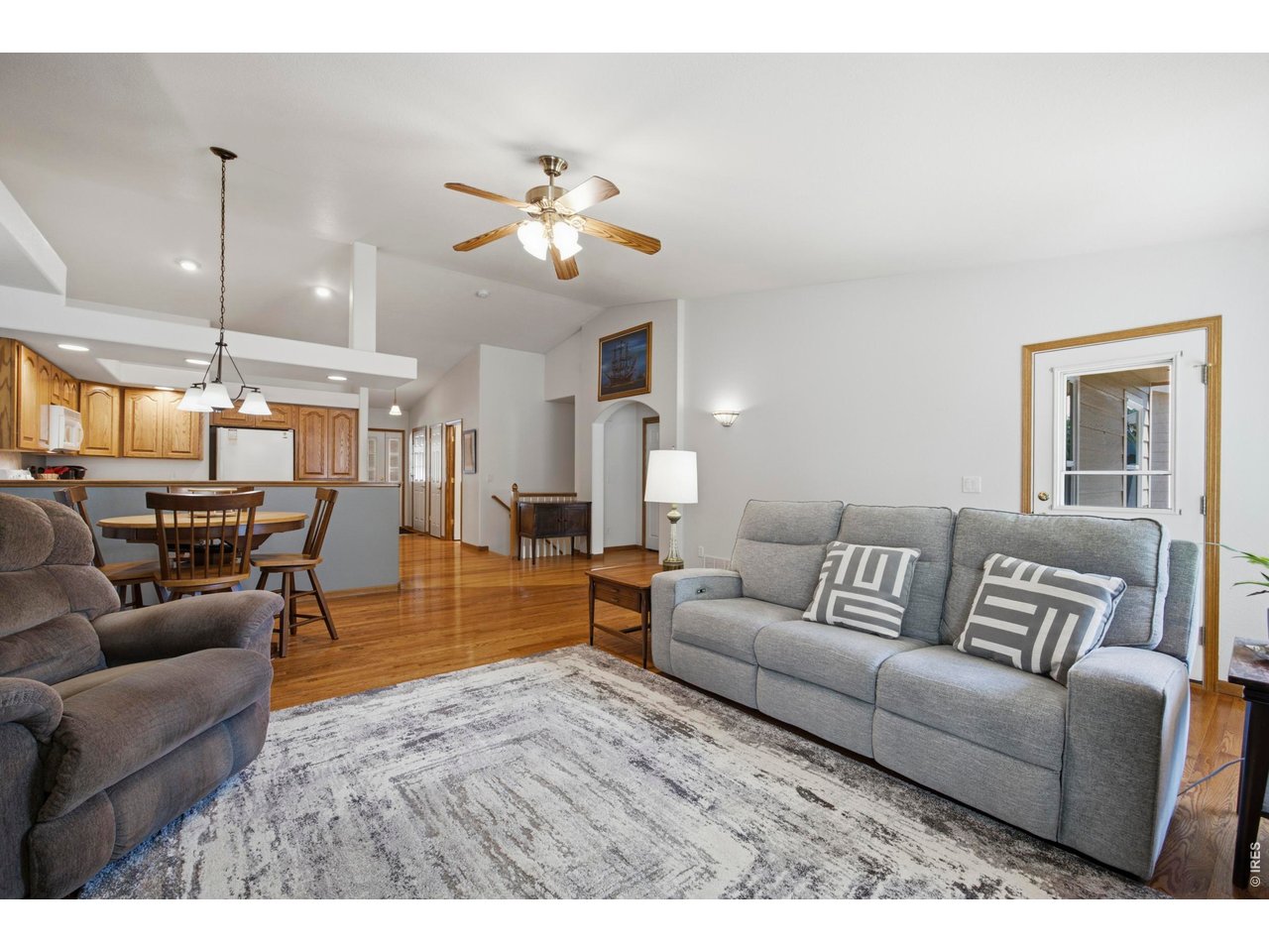 2614 Forsythia Dr