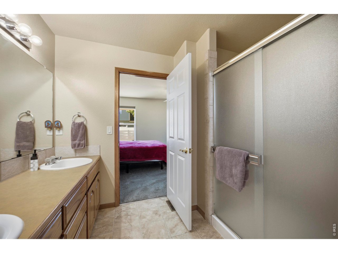 2614 Forsythia Dr