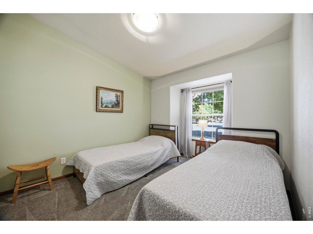 2614 Forsythia Dr