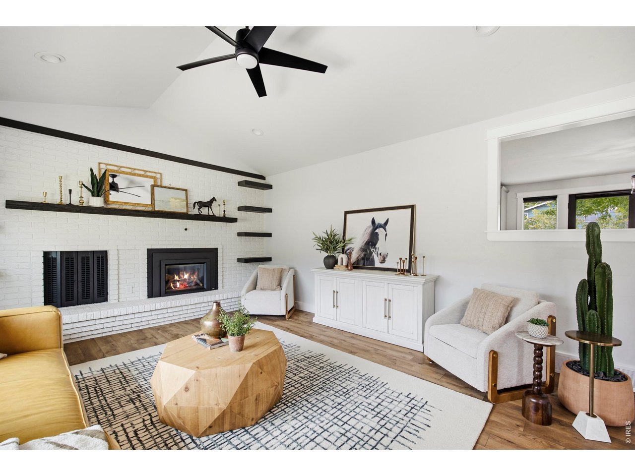 2112 Abeyta Ct