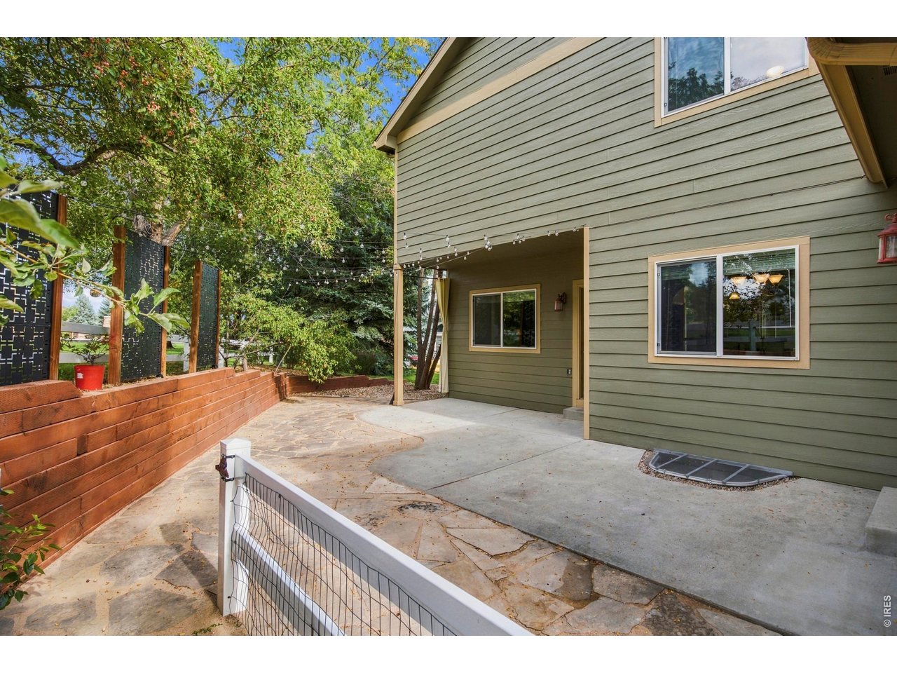 5586 Stone Church Ct