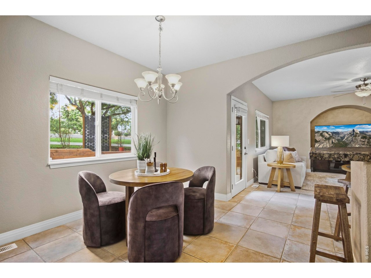 5586 Stone Church Ct