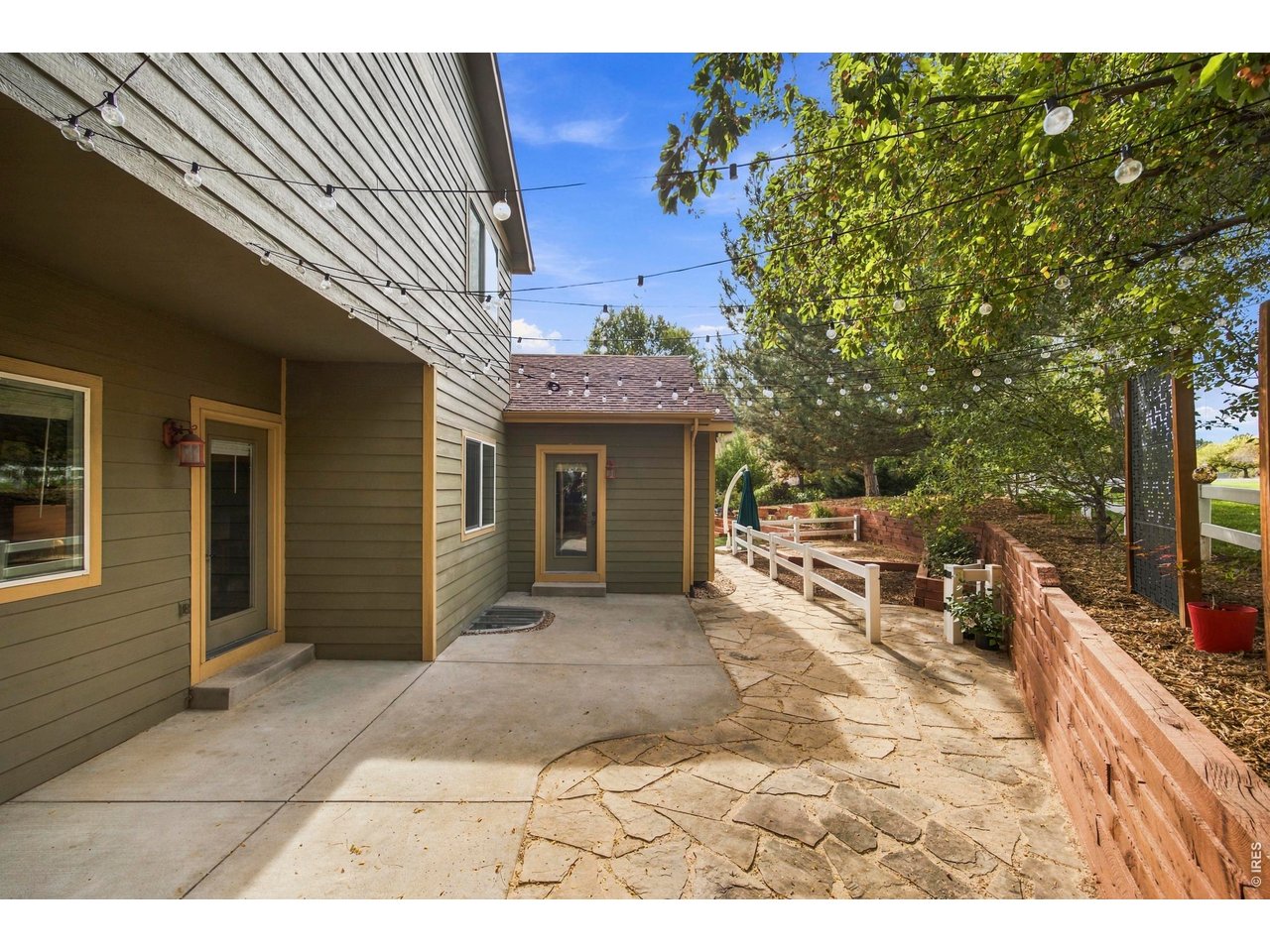5586 Stone Church Ct