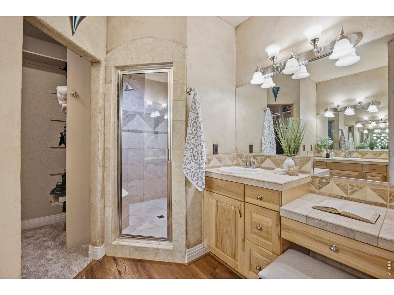 5586 Stone Church Ct