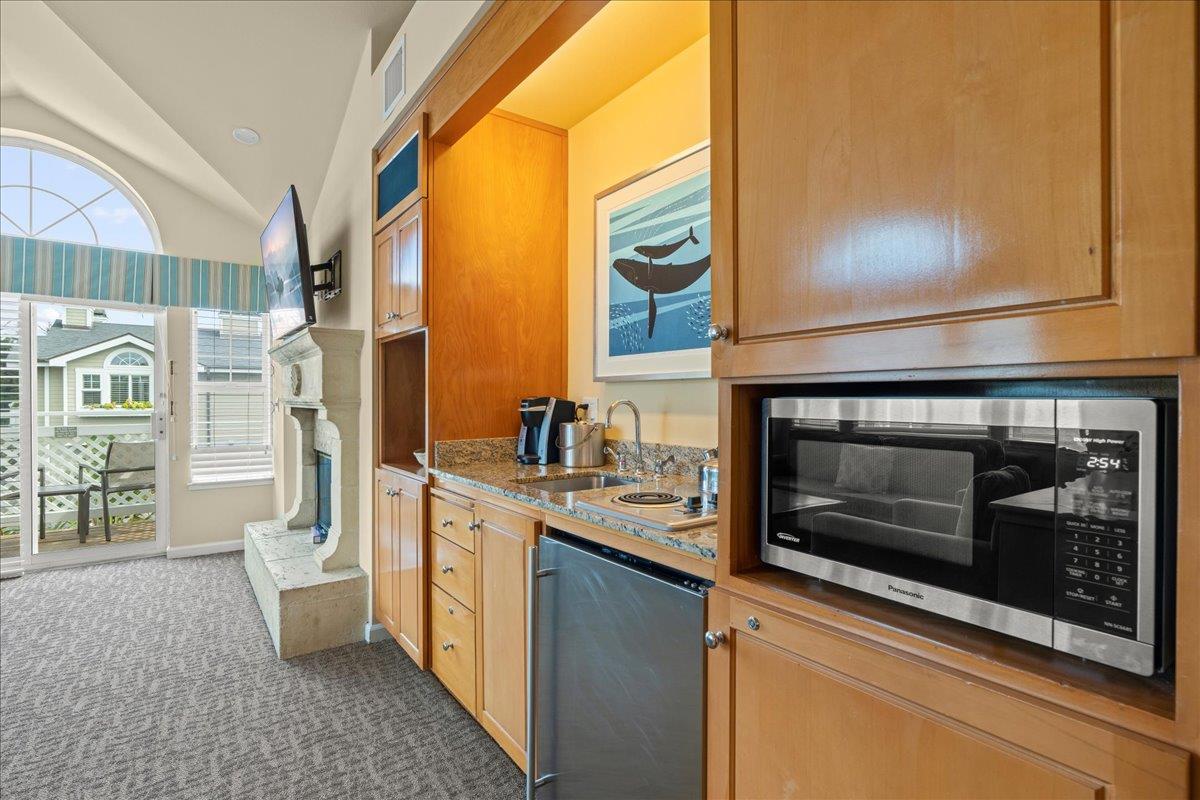 4100 Cabrillo HWY 302