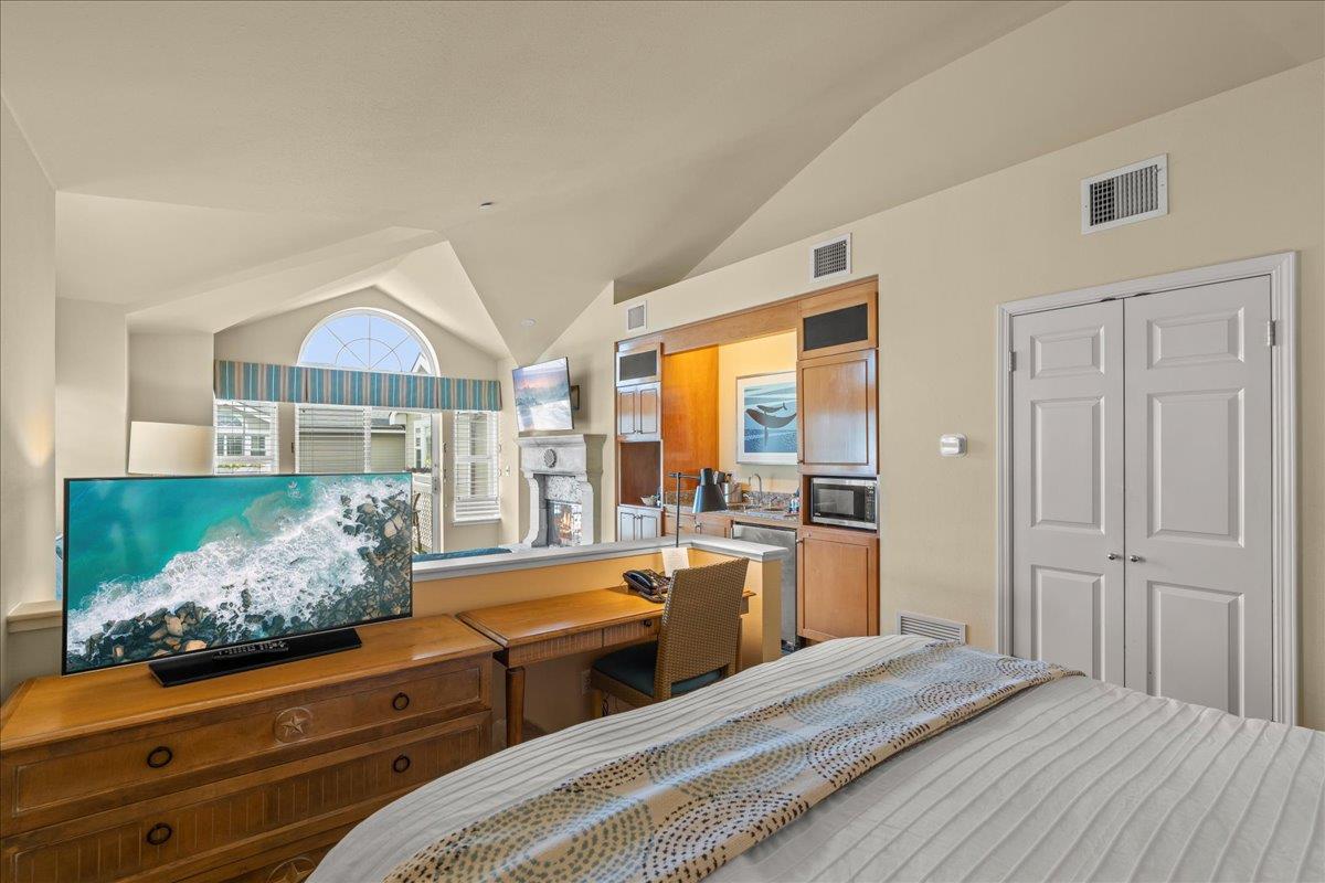 4100 Cabrillo HWY 302