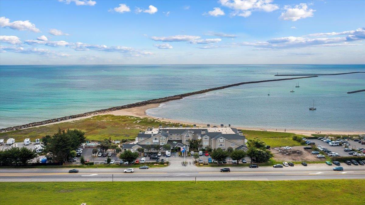 4100 Cabrillo HWY 302