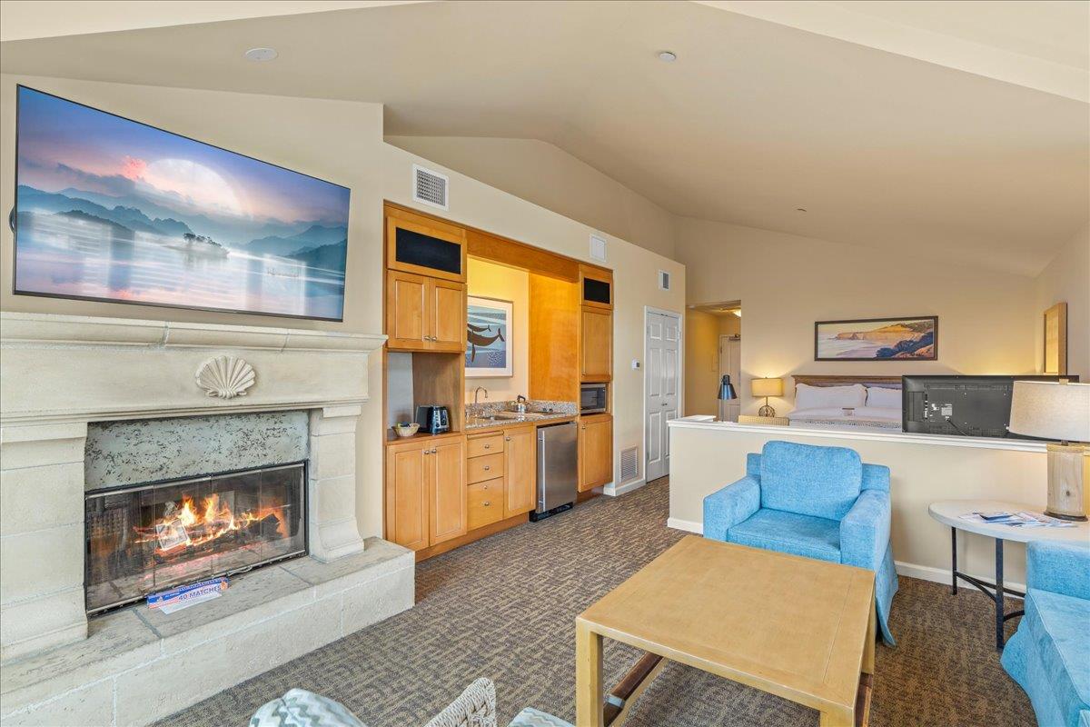 4100 Cabrillo HWY 302