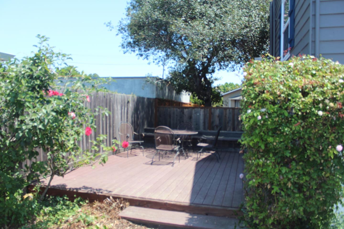 28 A Clarendon RD