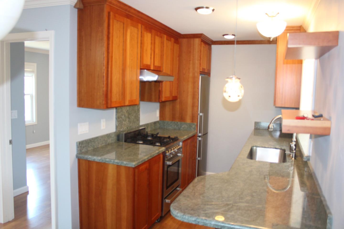 28 A Clarendon RD