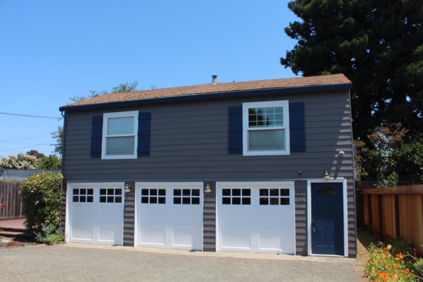 28 A Clarendon RD