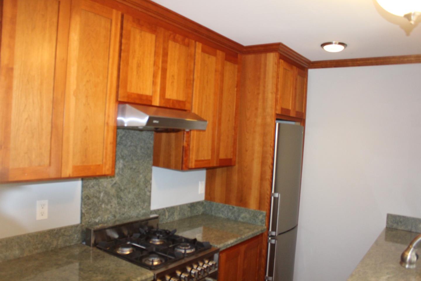 28 A Clarendon RD