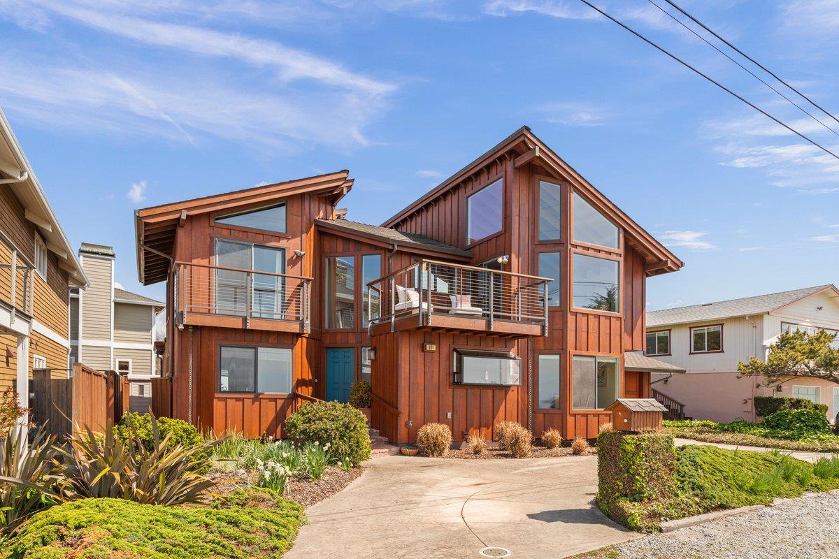 861 Railroad AVE