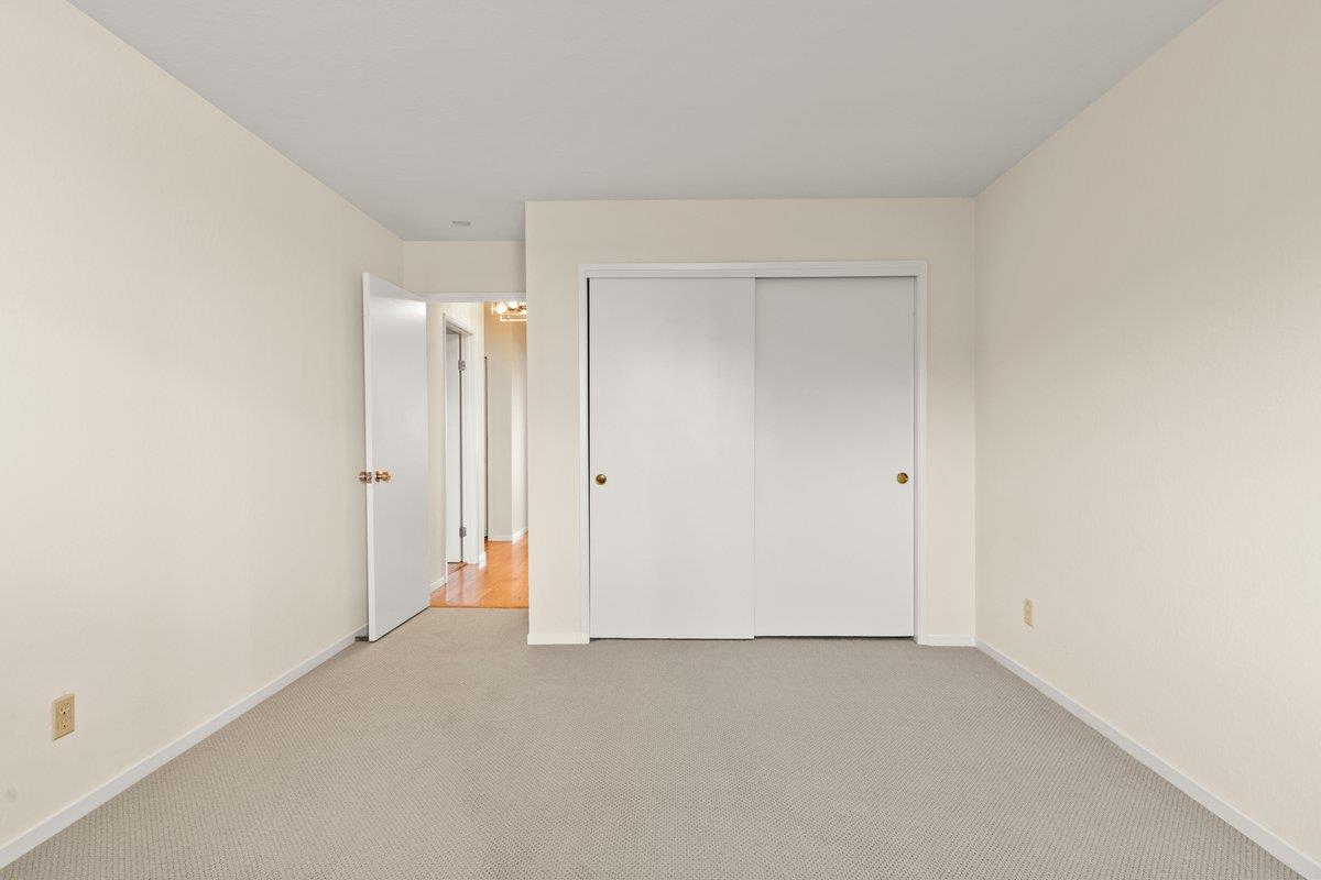 861 Railroad AVE