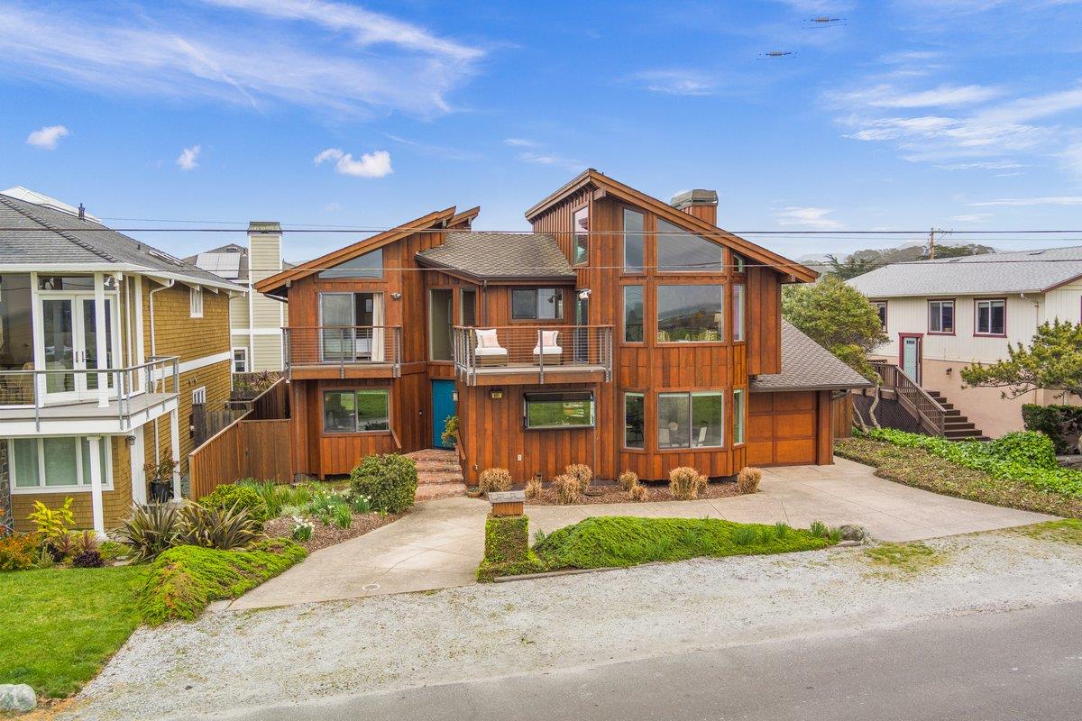 861 Railroad AVE