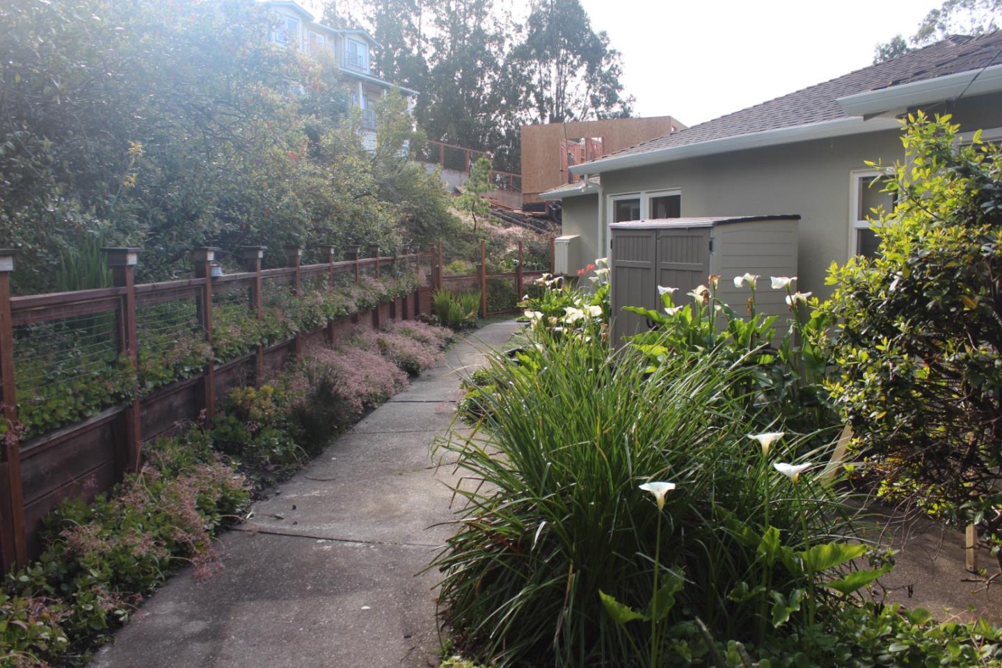 576 Alto AVE