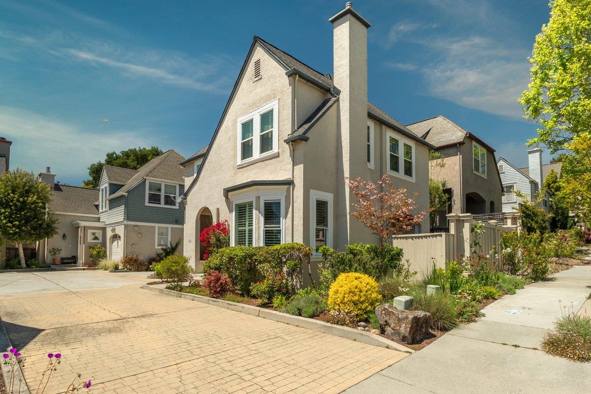 1051 Nobel DR