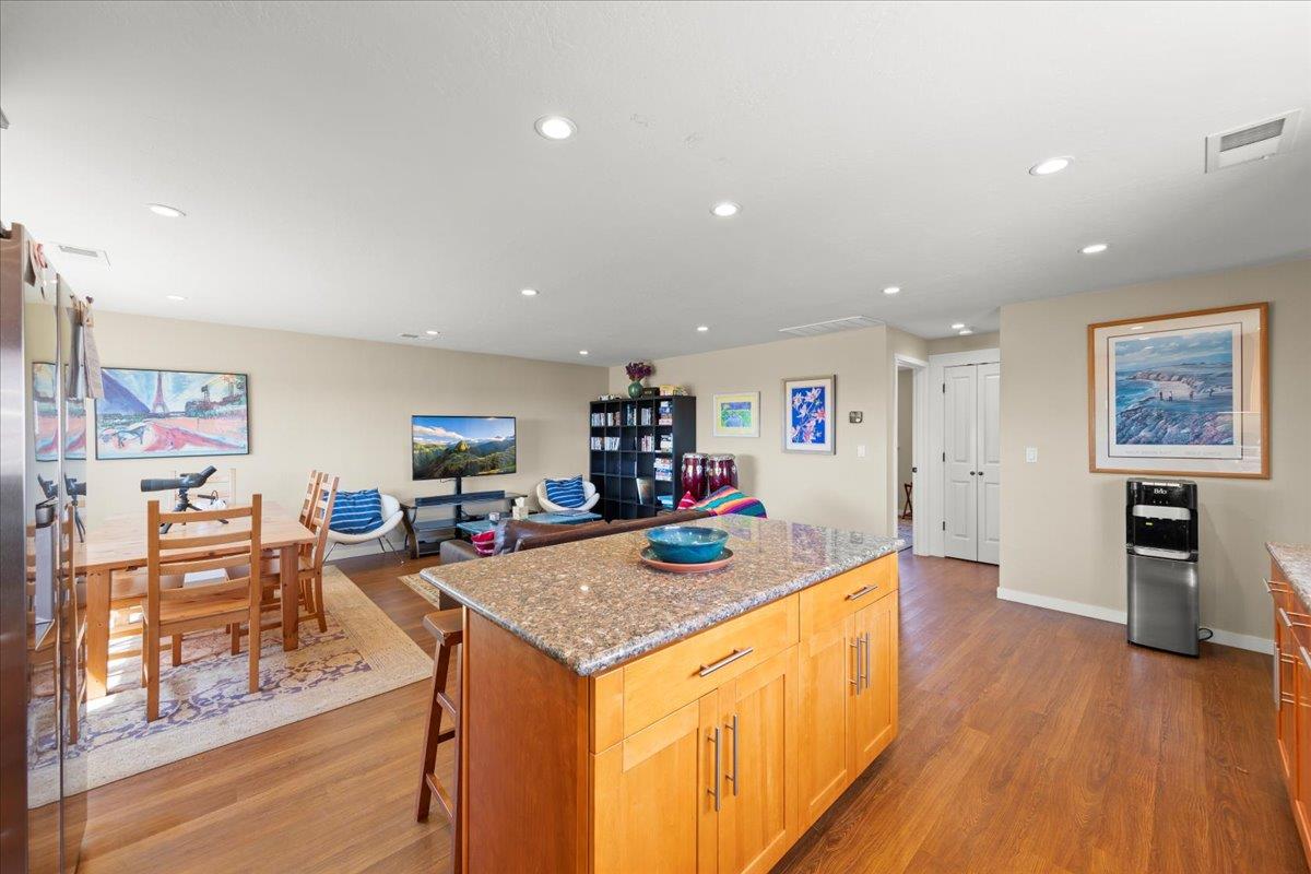 1263 Reservoir RD
