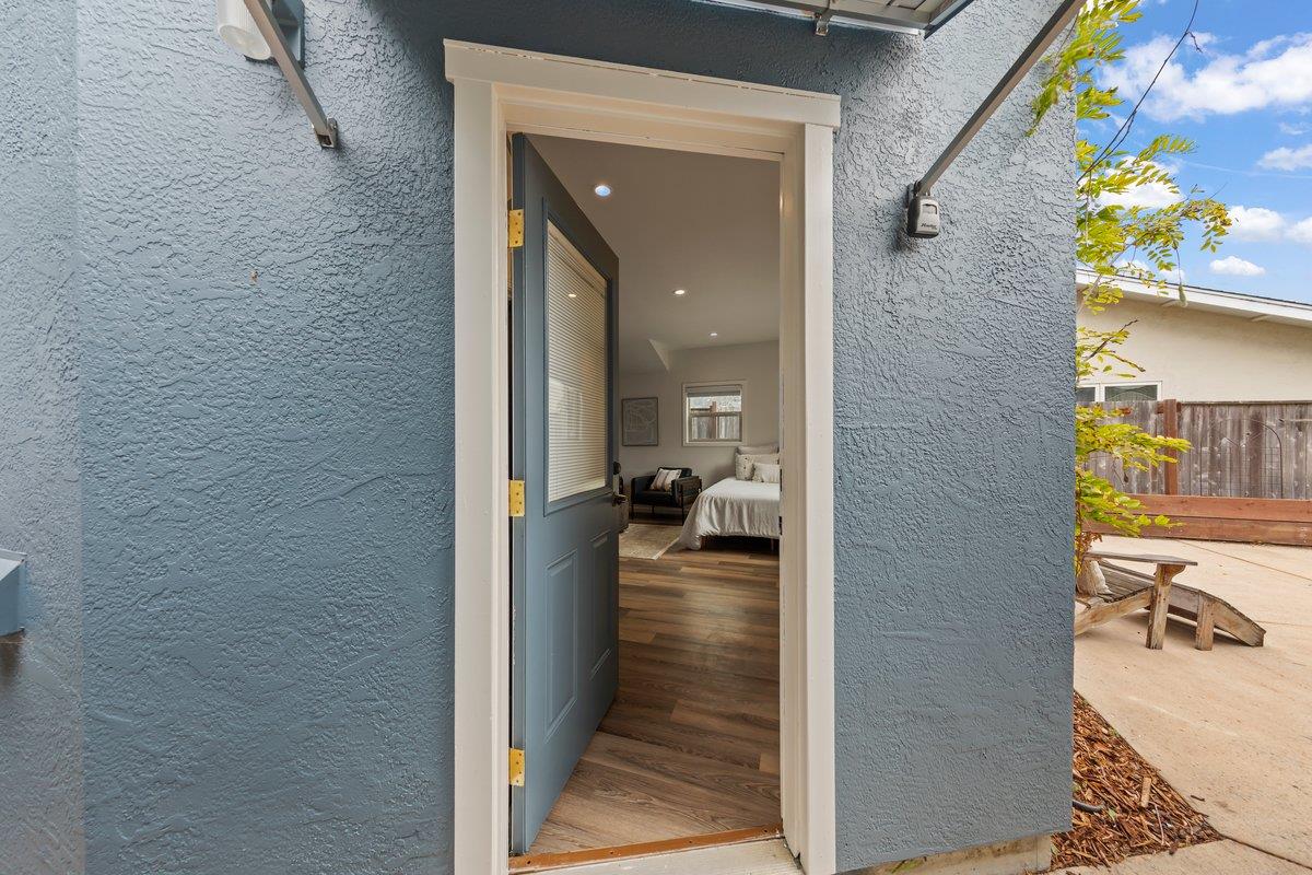 1568 Mizzen Lane
