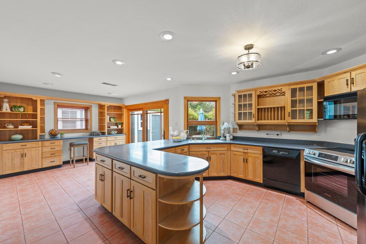 1568 Mizzen Lane