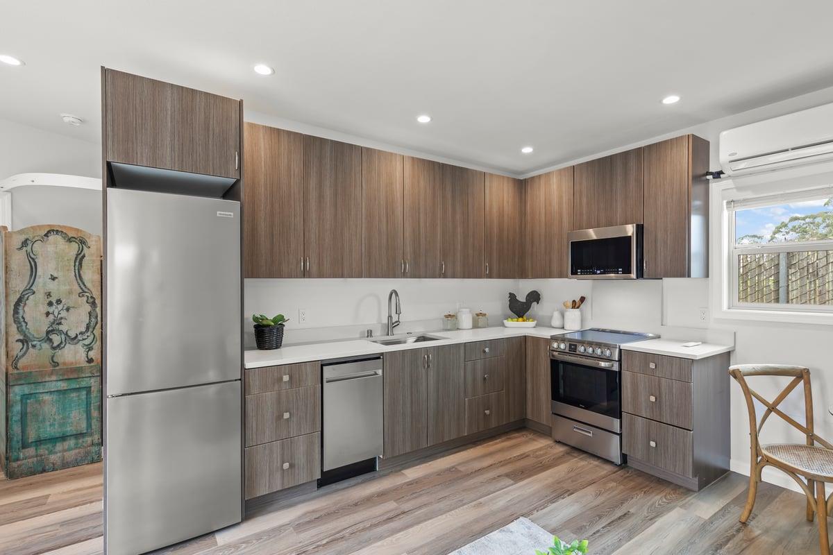 1568 Mizzen Lane