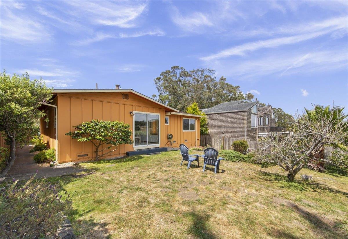 807 Tierra Alta Street