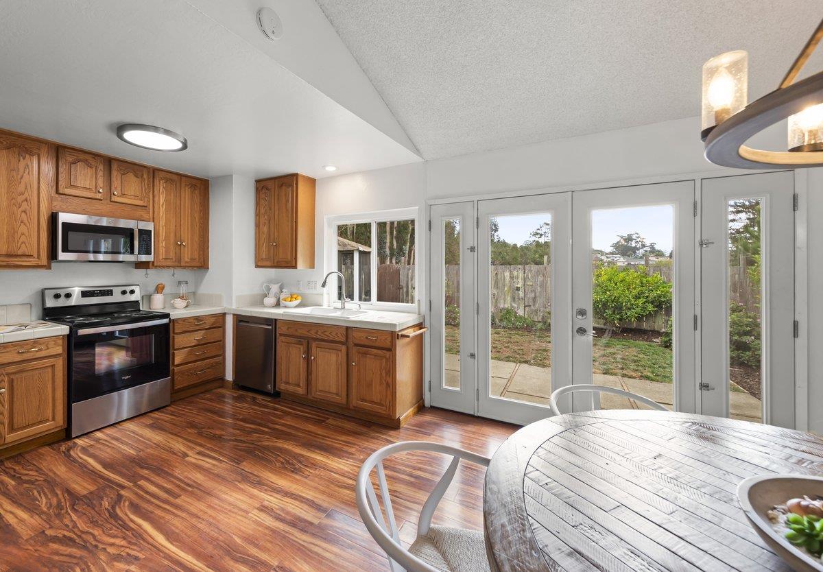 200 Coral Reef AVE