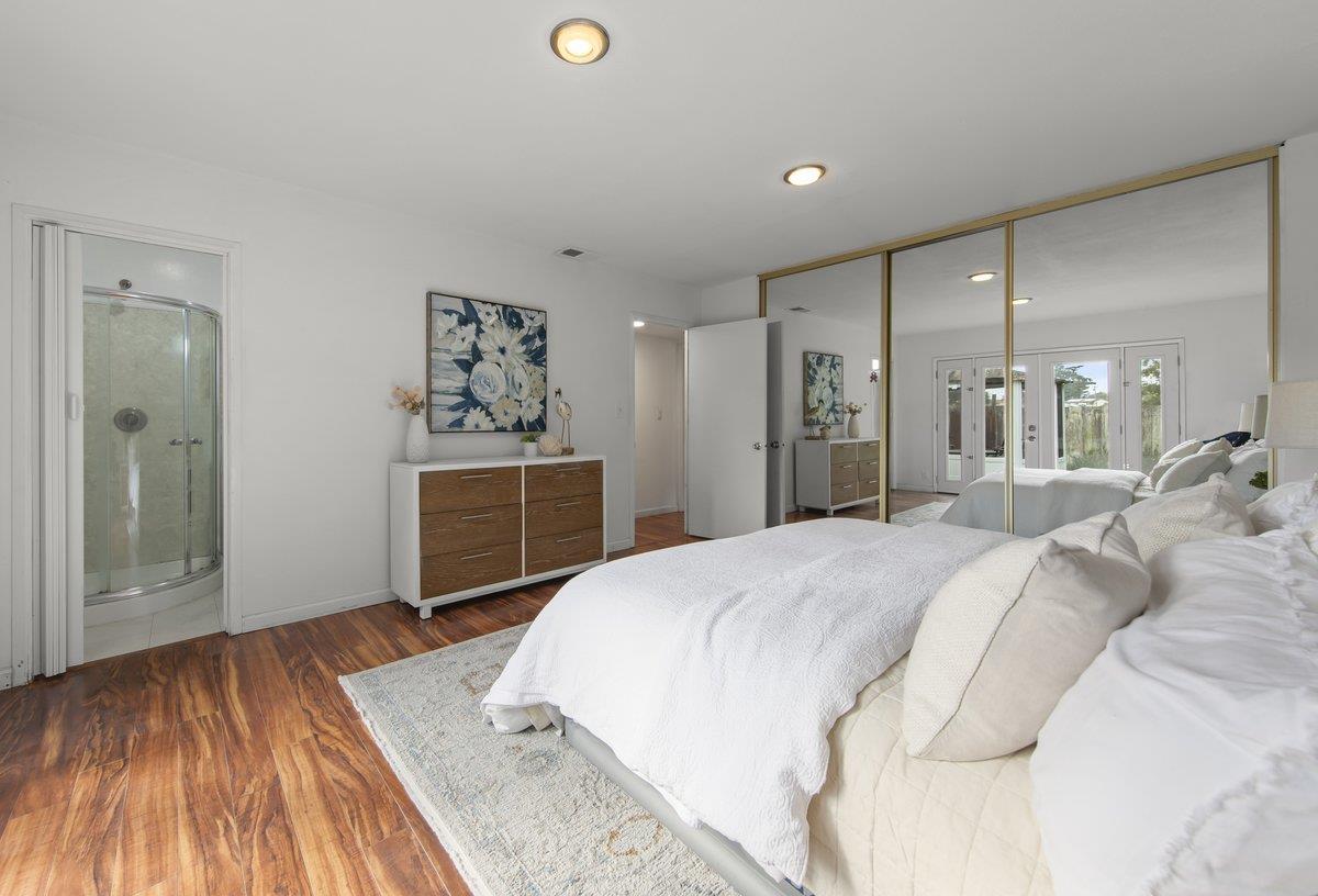 200 Coral Reef AVE