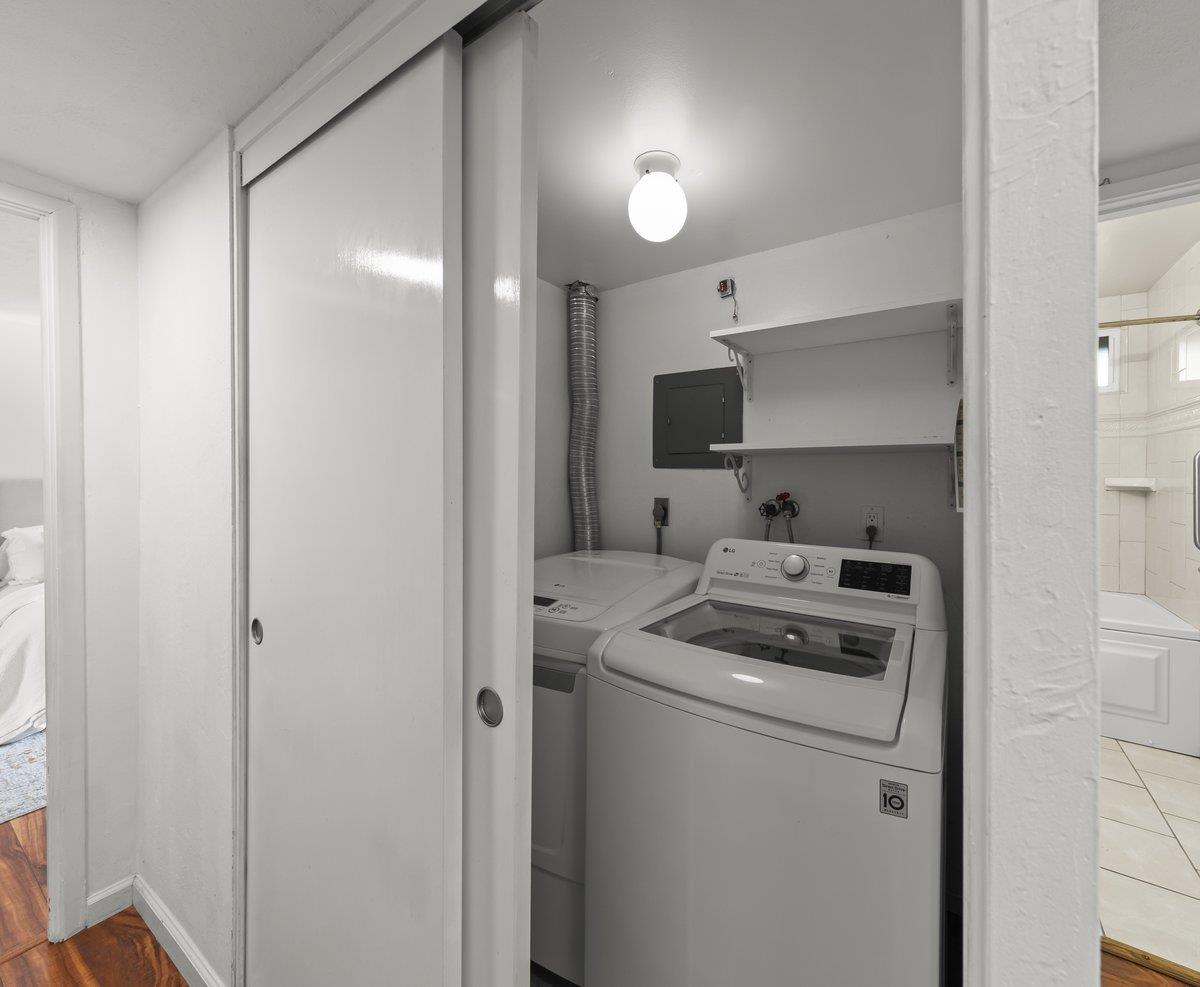 200 Coral Reef AVE