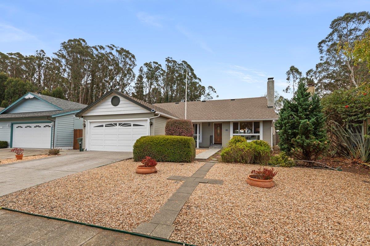 200 Coral Reef AVE