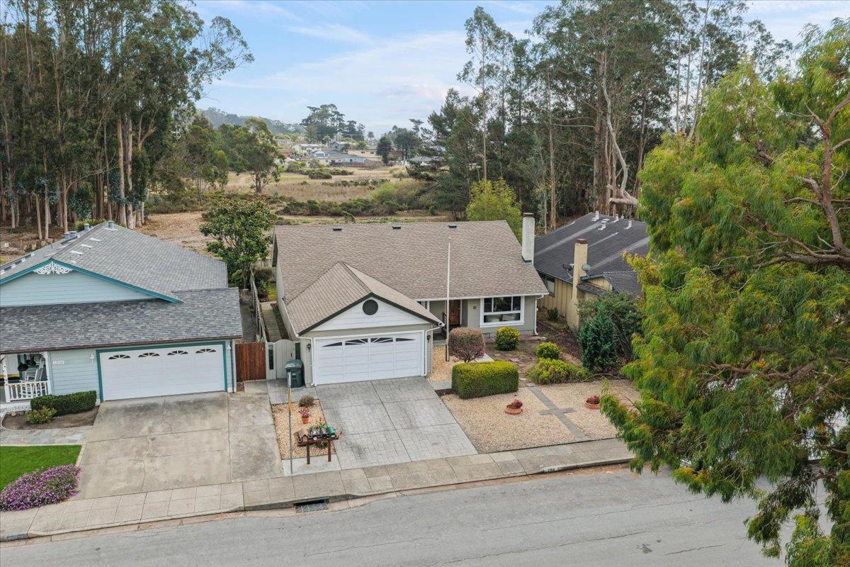 200 Coral Reef AVE