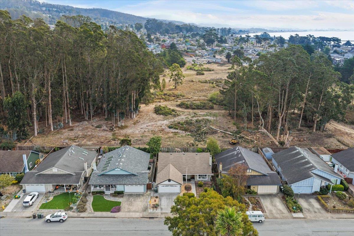 200 Coral Reef AVE