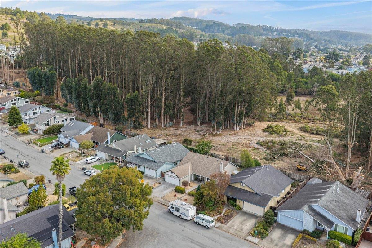 200 Coral Reef AVE