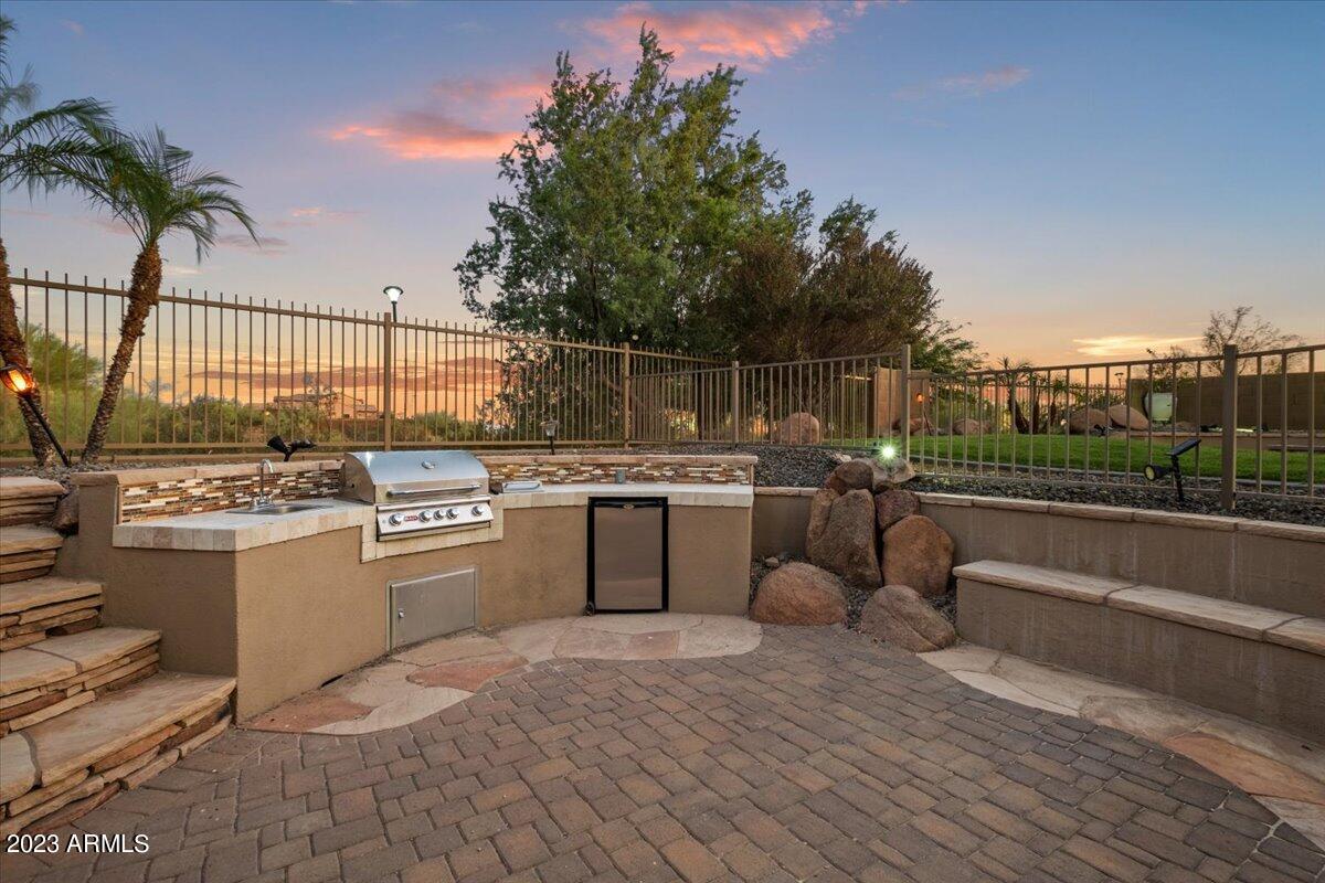 1545 W GAMBIT Trail
