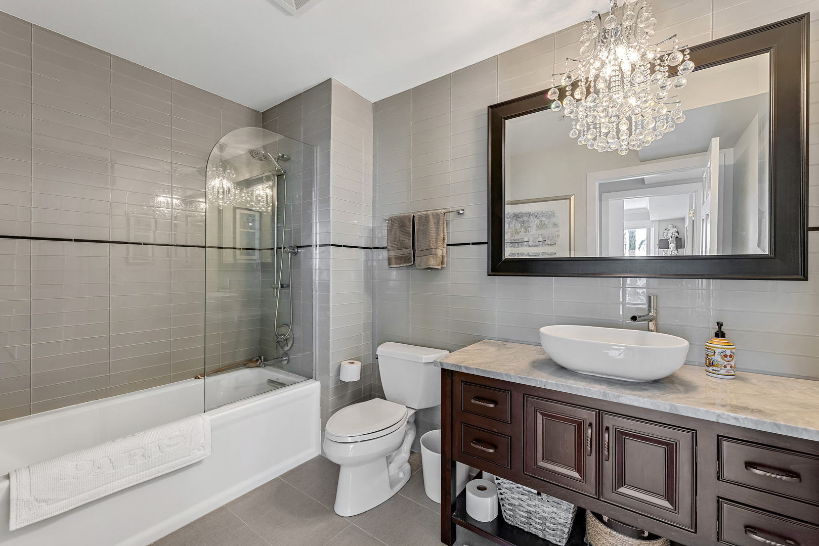 1925 Lake Avenue Unit: 211