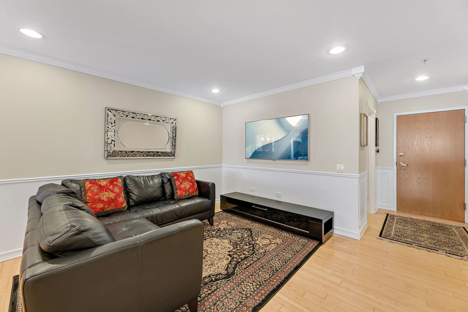 1925 Lake Avenue Unit: 211
