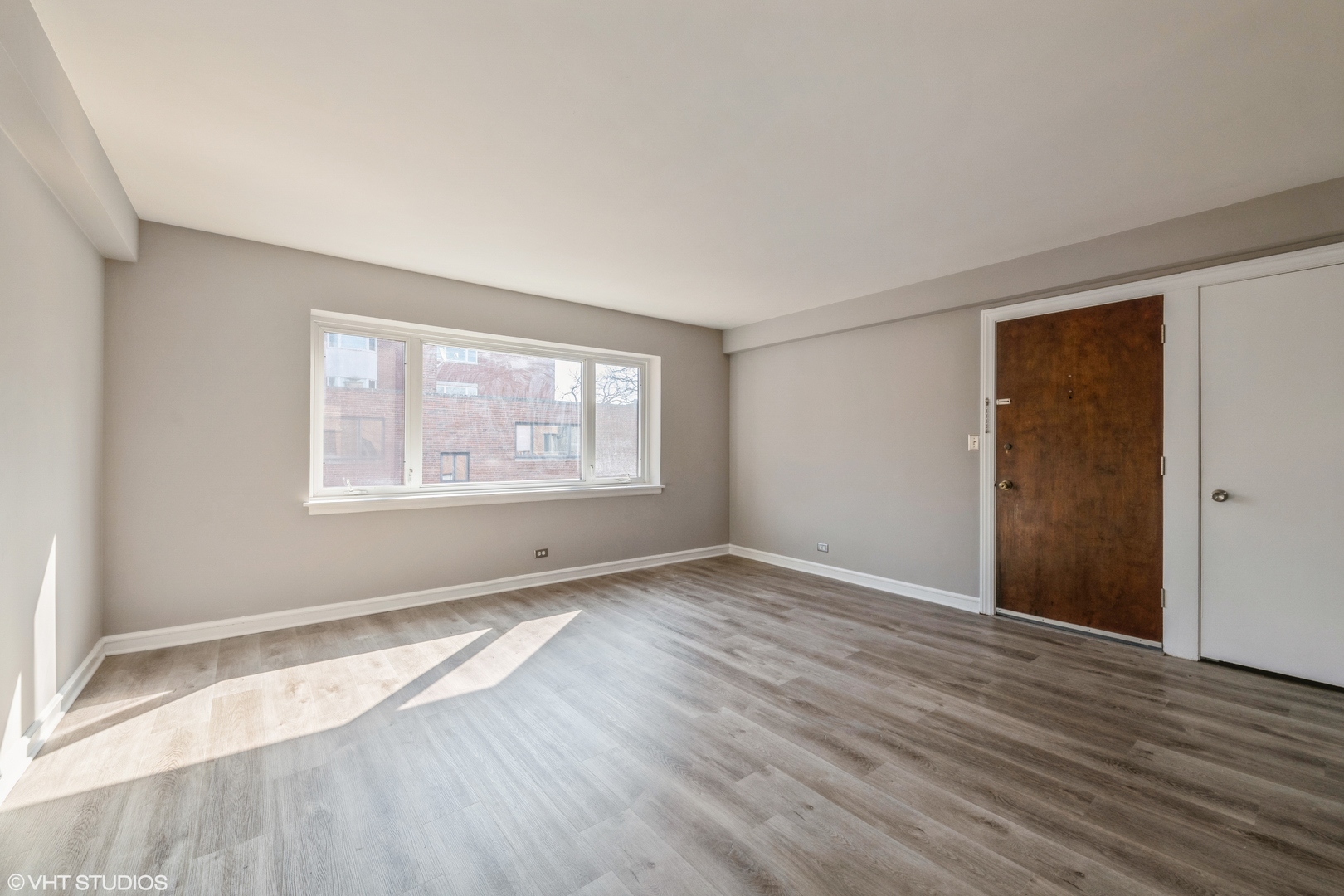 2615 CENTRAL Street Unit: 3