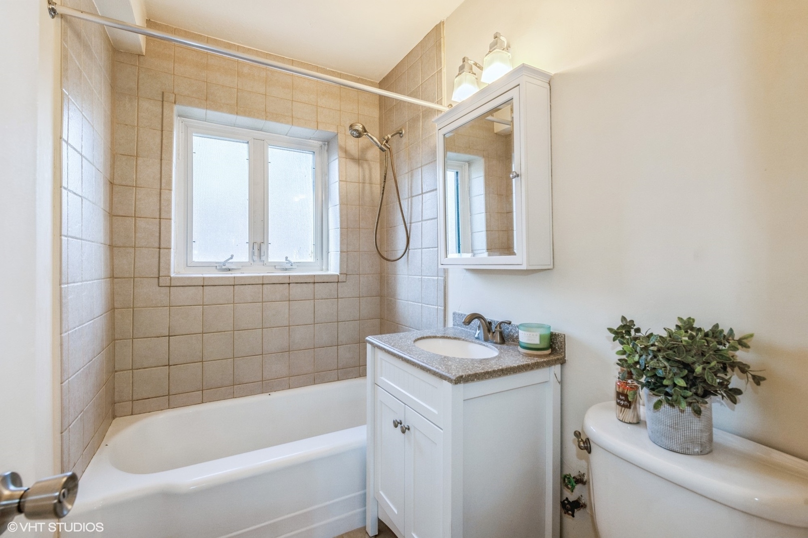 2615 CENTRAL Street Unit: 3