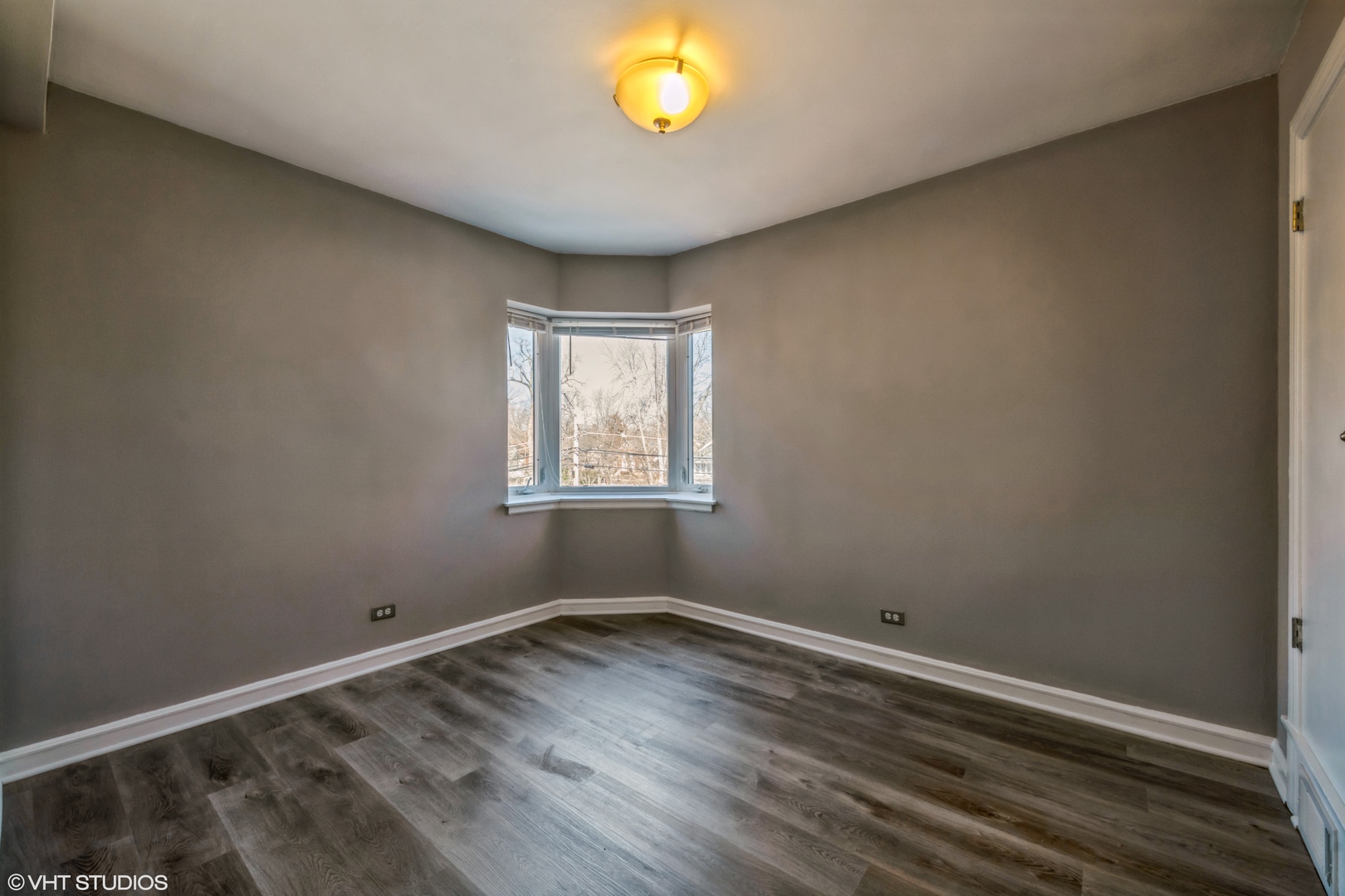 2615 CENTRAL Street Unit: 3
