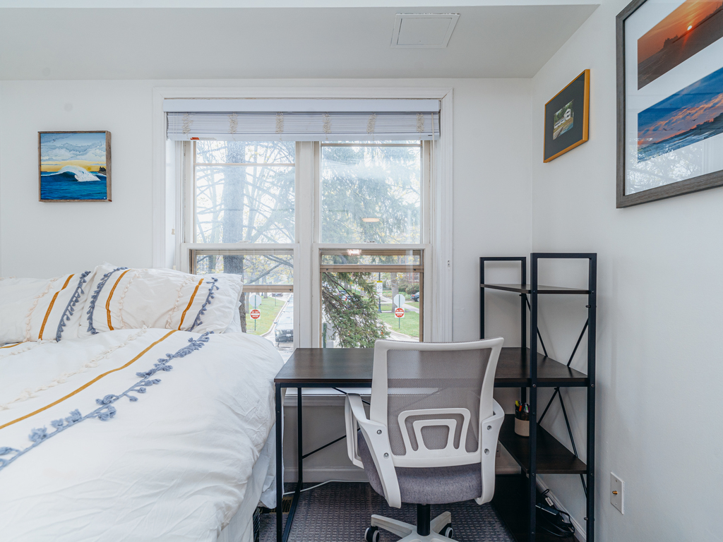 888 Forest Avenue Unit: 25