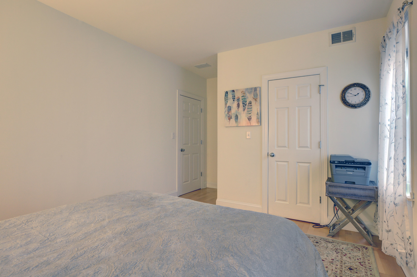 7363 N Damen Avenue Unit: 104