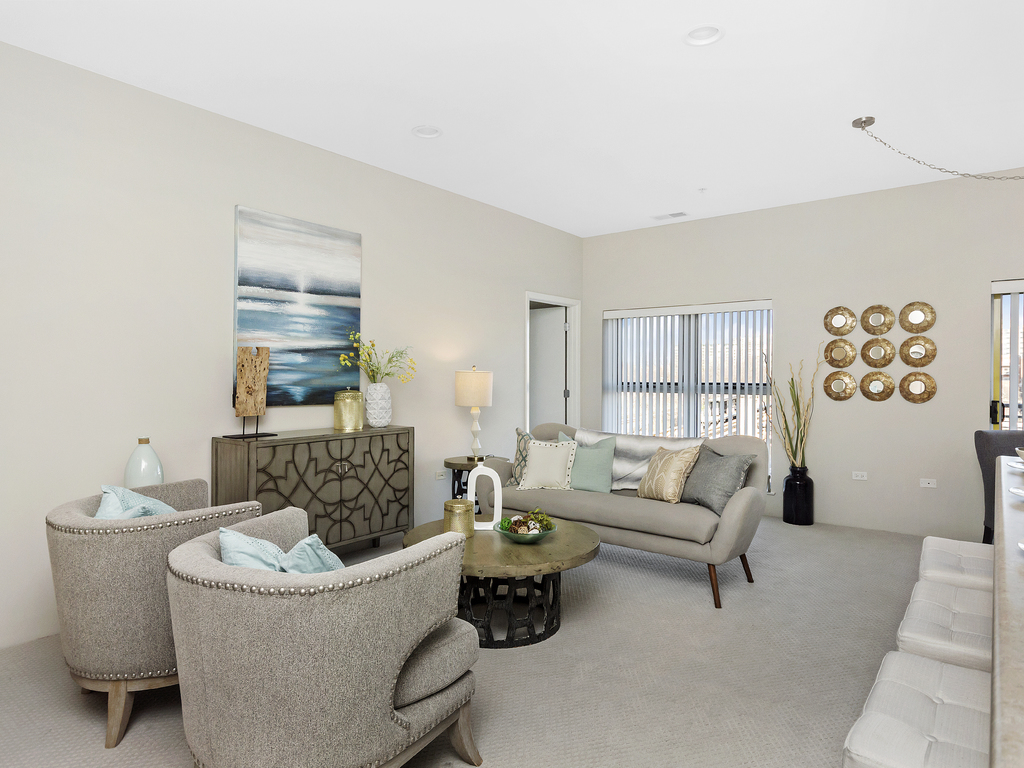 1236 CHICAGO Avenue Unit: 405