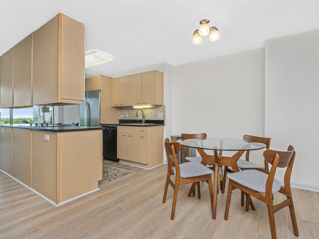800 Elgin Road Unit: 907