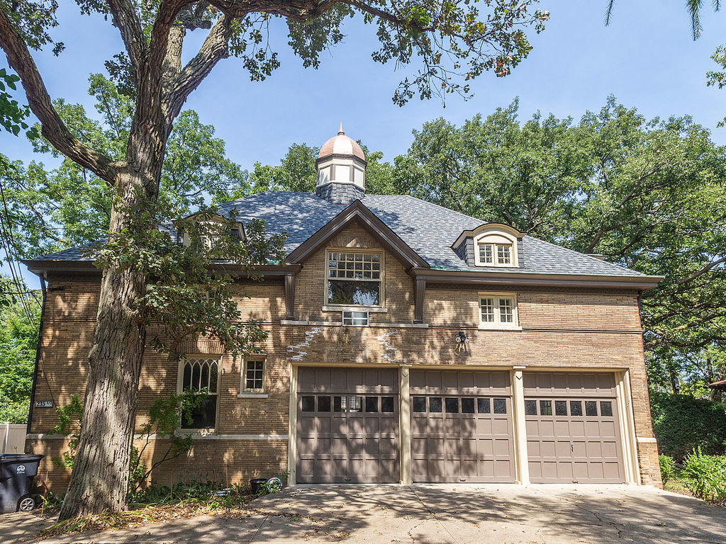 235.5 Greenwood Street