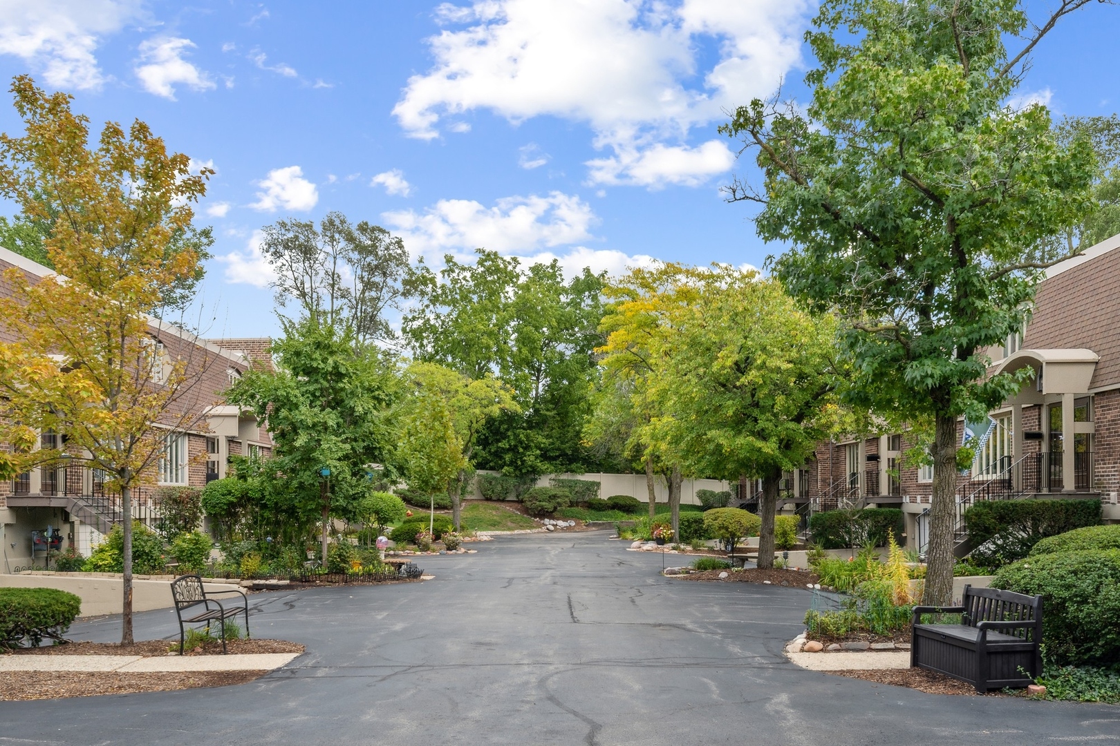 921 Harlem Avenue Unit: 17